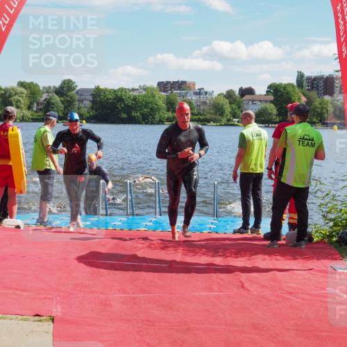16.06.2024 - 7 Türme Triathlon KatJ http://msf.ph/oto/6297528 16.06.2024 11:11:53 Schwimmen 9, 44, 159, 180, 192, 213, 247, 249, 273, 602 meine-sportfotos.de