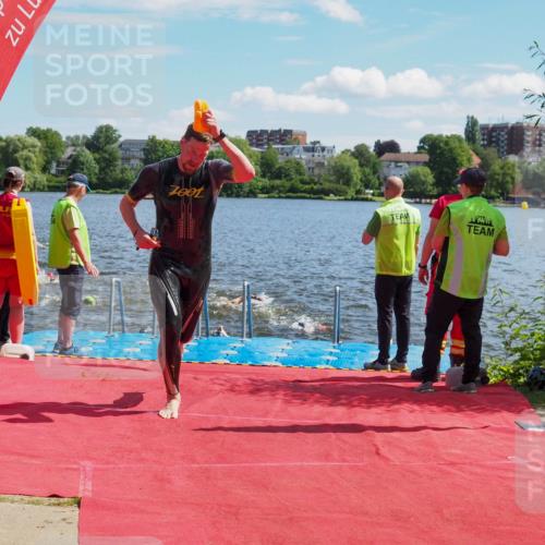16.06.2024 - 7 Türme Triathlon KatJ http://msf.ph/oto/6297559 16.06.2024 11:11:56 Schwimmen 9, 44, 159, 180, 192, 213, 247, 249, 273, 602 meine-sportfotos.de