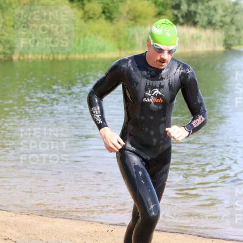16.06.2024 - 26. Vierlanden-Triathlon Strokosch-Dieckow http://msf.ph/oto/6297562 16.06.2024 09:41:01 Schwimmen 109, 113, 109, 113 meine-sportfotos.de
