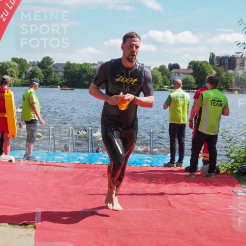16.06.2024 - 7 Türme Triathlon KatJ http://msf.ph/oto/6297580 16.06.2024 11:11:57 Schwimmen 9, 44, 159, 180, 192, 213, 247, 249, 273, 602 meine-sportfotos.de