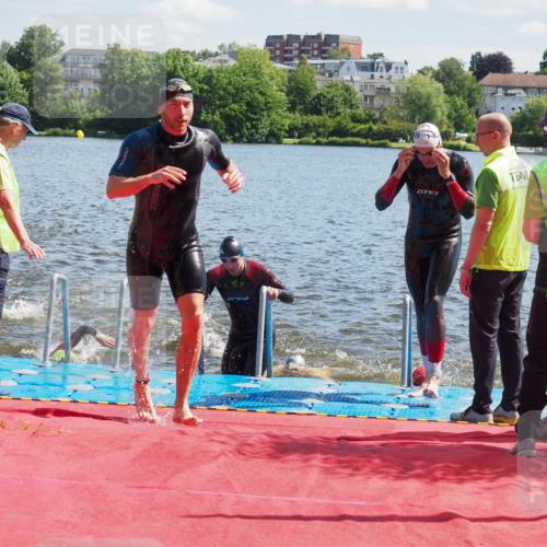16.06.2024 - 7 Türme Triathlon KatJ http://msf.ph/oto/6297618 16.06.2024 11:12:01 Schwimmen 9, 44, 159, 180, 192, 213, 247, 249, 273, 602 meine-sportfotos.de