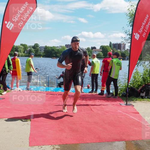 16.06.2024 - 7 Türme Triathlon KatJ http://msf.ph/oto/6297640 16.06.2024 11:12:03 Schwimmen 9, 44, 180, 192, 213, 247, 249, 273, 602 meine-sportfotos.de