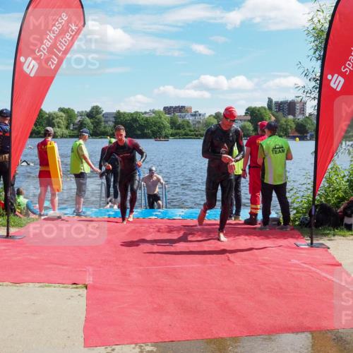 16.06.2024 - 7 Türme Triathlon KatJ http://msf.ph/oto/6297715 16.06.2024 11:12:08 Schwimmen 9, 44, 180, 213, 247, 249, 602 meine-sportfotos.de