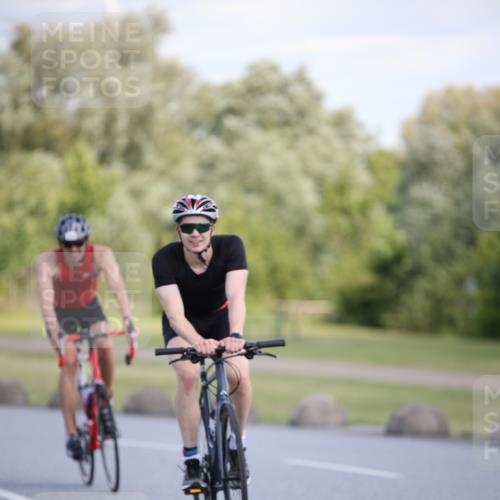 16.06.2024 - 26. Vierlanden-Triathlon Jannik Wohlers http://msf.ph/oto/6297774 16.06.2024 11:38:07 Radfahren 9, 138, 142, 174, 256, 296, 306, 348, 383, 411 meine-sportfotos.de