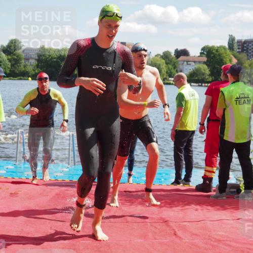 16.06.2024 - 7 Türme Triathlon KatJ http://msf.ph/oto/6297782 16.06.2024 11:12:13 Schwimmen 9, 180, 213, 247, 249, 602 meine-sportfotos.de