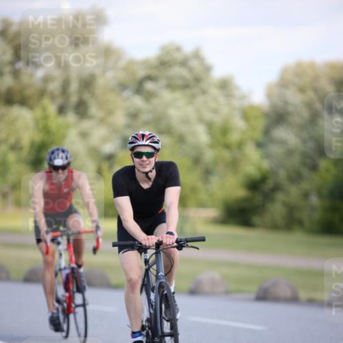16.06.2024 - 26. Vierlanden-Triathlon Jannik Wohlers http://msf.ph/oto/6297784 16.06.2024 11:38:07 Radfahren 9, 138, 142, 174, 256, 296, 306, 348, 383, 411 meine-sportfotos.de