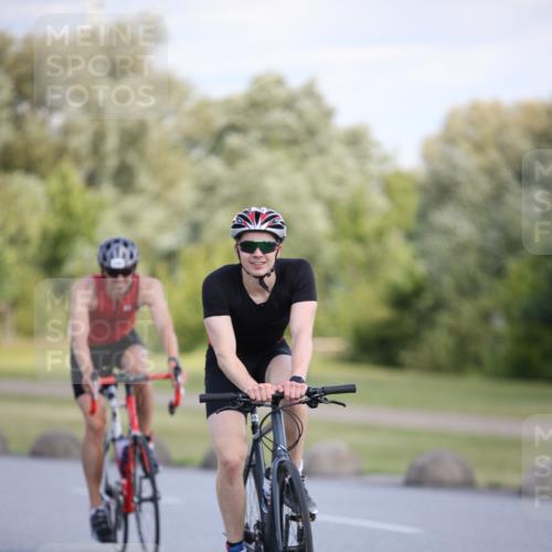 16.06.2024 - 26. Vierlanden-Triathlon Jannik Wohlers http://msf.ph/oto/6297794 16.06.2024 11:38:07 Radfahren 9, 138, 142, 174, 256, 296, 306, 348, 383, 411 meine-sportfotos.de