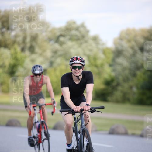 16.06.2024 - 26. Vierlanden-Triathlon Jannik Wohlers http://msf.ph/oto/6297802 16.06.2024 11:38:07 Radfahren 9, 138, 142, 174, 256, 296, 306, 348, 383, 411 meine-sportfotos.de