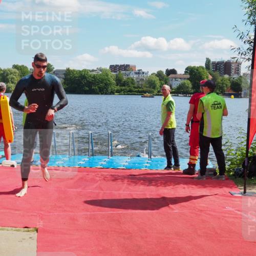 16.06.2024 - 7 Türme Triathlon KatJ http://msf.ph/oto/6297804 16.06.2024 11:12:19 Schwimmen 9, 180, 213, 247, 602 meine-sportfotos.de
