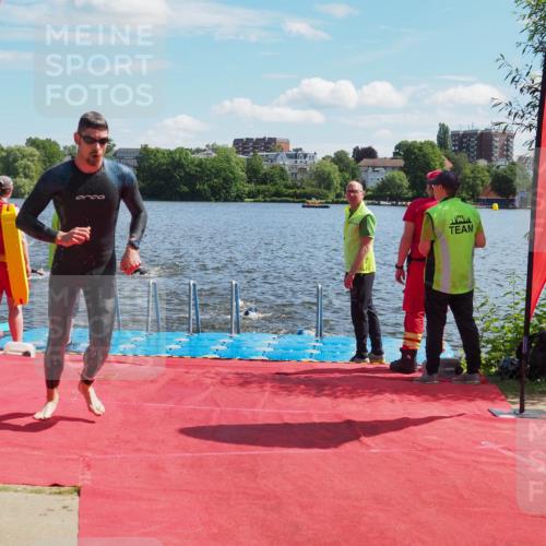 16.06.2024 - 7 Türme Triathlon KatJ http://msf.ph/oto/6297808 16.06.2024 11:12:19 Schwimmen 9, 180, 213, 247, 602 meine-sportfotos.de