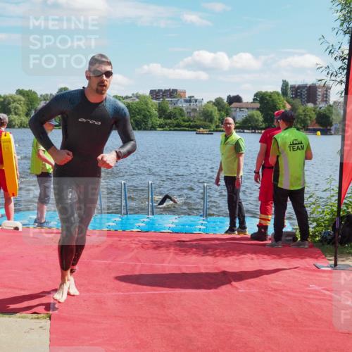 16.06.2024 - 7 Türme Triathlon KatJ http://msf.ph/oto/6297824 16.06.2024 11:12:20 Schwimmen 9, 180, 213, 247, 602 meine-sportfotos.de