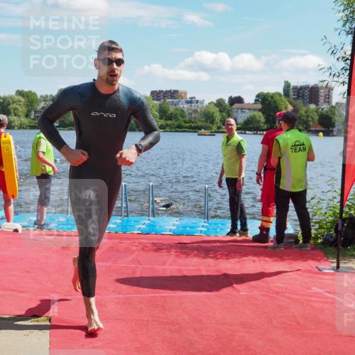 16.06.2024 - 7 Türme Triathlon KatJ http://msf.ph/oto/6297825 16.06.2024 11:12:20 Schwimmen 9, 180, 213, 247, 602 meine-sportfotos.de