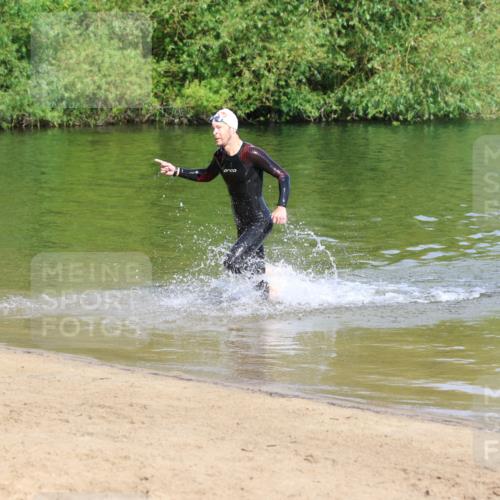 16.06.2024 - 26. Vierlanden-Triathlon Strokosch-Dieckow http://msf.ph/oto/6297829 16.06.2024 09:41:41 Schwimmen 3, 106, 3, 106 meine-sportfotos.de