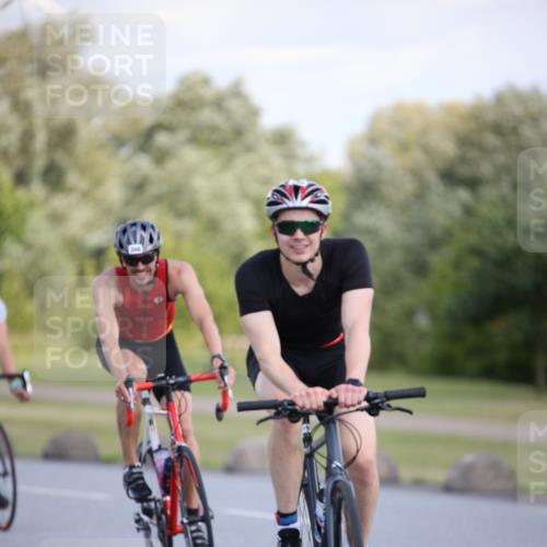 16.06.2024 - 26. Vierlanden-Triathlon Jannik Wohlers http://msf.ph/oto/6297835 16.06.2024 11:38:07 Radfahren 9, 138, 142, 174, 256, 296, 306, 348, 383, 411 meine-sportfotos.de
