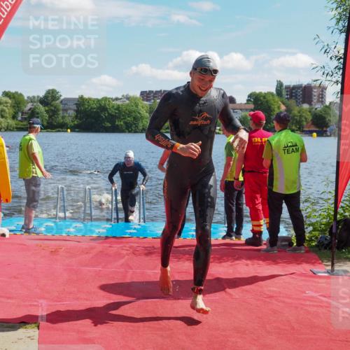 16.06.2024 - 7 Türme Triathlon KatJ http://msf.ph/oto/6297922 16.06.2024 11:12:28 Schwimmen 9, 160, 213, 247, 602 meine-sportfotos.de
