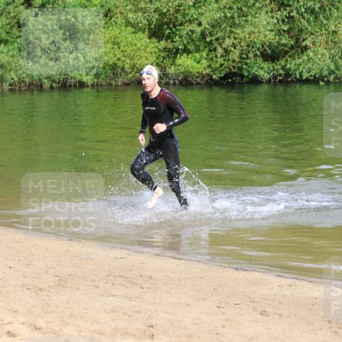 16.06.2024 - 26. Vierlanden-Triathlon Strokosch-Dieckow http://msf.ph/oto/6297929 16.06.2024 09:41:41 Schwimmen 3, 106, 3, 106 meine-sportfotos.de