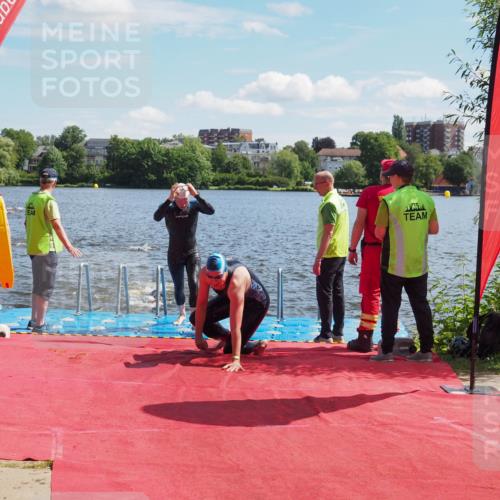 16.06.2024 - 7 Türme Triathlon KatJ http://msf.ph/oto/6297965 16.06.2024 11:12:29 Schwimmen 9, 160, 213, 247, 602 meine-sportfotos.de