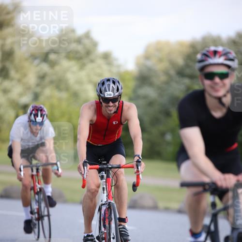 16.06.2024 - 26. Vierlanden-Triathlon Jannik Wohlers http://msf.ph/oto/6297971 16.06.2024 11:38:08 Radfahren 9, 138, 174, 256, 296, 306, 348, 411 meine-sportfotos.de