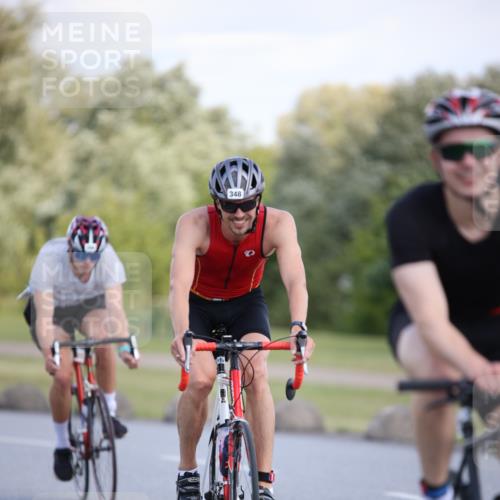 16.06.2024 - 26. Vierlanden-Triathlon Jannik Wohlers http://msf.ph/oto/6298015 16.06.2024 11:38:08 Radfahren 9, 138, 174, 256, 296, 306, 348, 411 meine-sportfotos.de