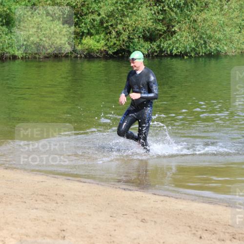 16.06.2024 - 26. Vierlanden-Triathlon Strokosch-Dieckow http://msf.ph/oto/6298061 16.06.2024 09:41:43 Schwimmen 3, 106, 3, 106 meine-sportfotos.de