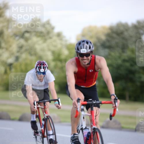16.06.2024 - 26. Vierlanden-Triathlon Jannik Wohlers http://msf.ph/oto/6298169 16.06.2024 11:38:08 Radfahren 9, 138, 174, 256, 296, 306, 348, 411 meine-sportfotos.de