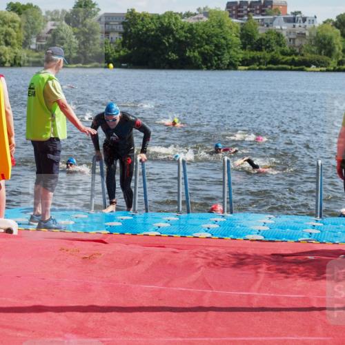16.06.2024 - 7 Türme Triathlon KatJ http://msf.ph/oto/6298280 16.06.2024 11:13:15 Schwimmen 32, 148, 152, 157, 188, 209, 259, 295 meine-sportfotos.de