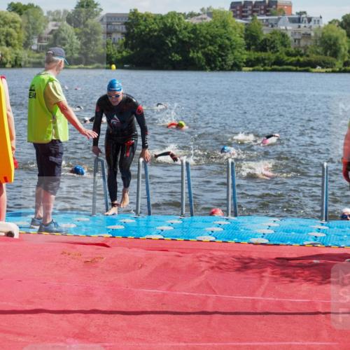16.06.2024 - 7 Türme Triathlon KatJ http://msf.ph/oto/6298294 16.06.2024 11:13:16 Schwimmen 32, 148, 152, 157, 188, 209, 259, 295 meine-sportfotos.de