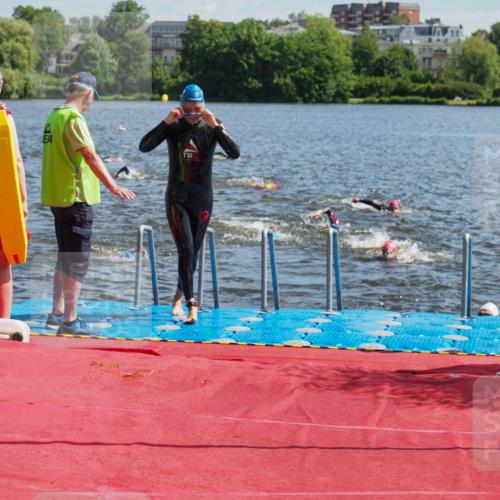 16.06.2024 - 7 Türme Triathlon KatJ http://msf.ph/oto/6298325 16.06.2024 11:13:17 Schwimmen 32, 148, 152, 157, 164, 188, 209, 259, 295 meine-sportfotos.de