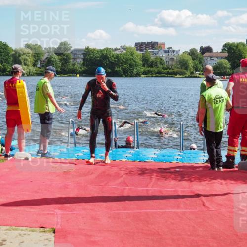 16.06.2024 - 7 Türme Triathlon KatJ http://msf.ph/oto/6298328 16.06.2024 11:13:18 Schwimmen 32, 148, 152, 157, 164, 188, 209, 259, 295 meine-sportfotos.de