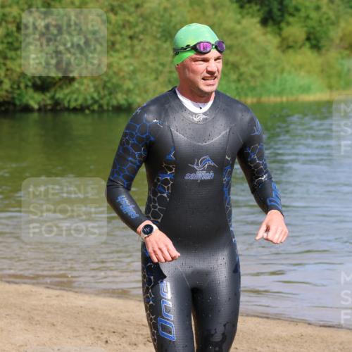 16.06.2024 - 26. Vierlanden-Triathlon Strokosch-Dieckow http://msf.ph/oto/6298335 16.06.2024 09:41:48 Schwimmen 3, 106, 3, 106 meine-sportfotos.de