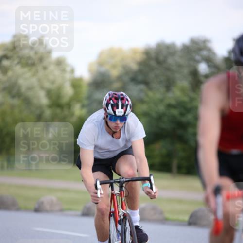 16.06.2024 - 26. Vierlanden-Triathlon Jannik Wohlers http://msf.ph/oto/6298336 16.06.2024 11:38:09 Radfahren 9, 138, 174, 256, 296, 306, 348, 411 meine-sportfotos.de