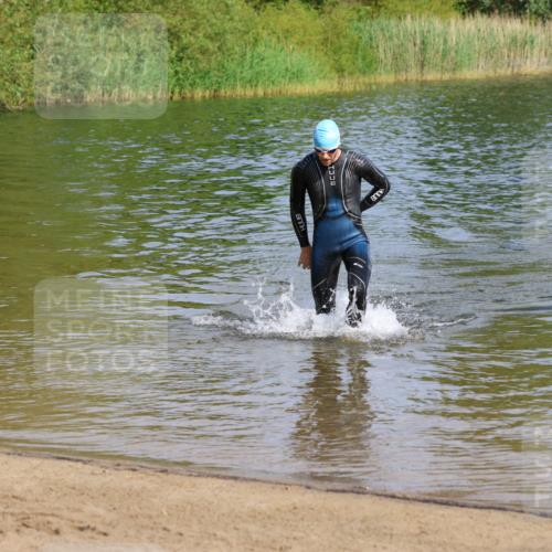 16.06.2024 - 26. Vierlanden-Triathlon Strokosch-Dieckow http://msf.ph/oto/6298382 16.06.2024 09:42:00 Schwimmen 3, 147, 3, 147 meine-sportfotos.de