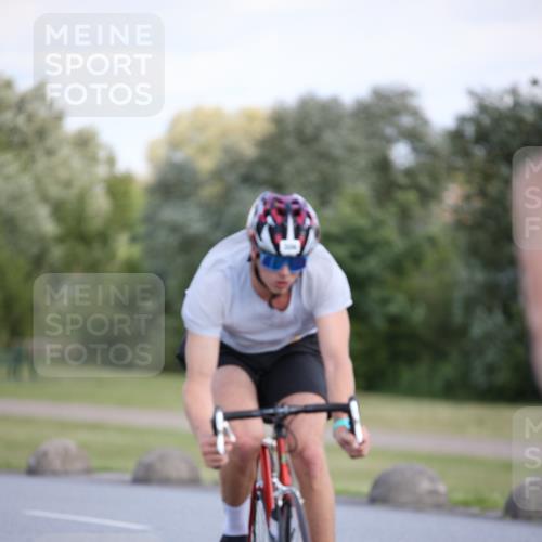 16.06.2024 - 26. Vierlanden-Triathlon Jannik Wohlers http://msf.ph/oto/6298397 16.06.2024 11:38:09 Radfahren 9, 138, 174, 256, 296, 306, 348, 411 meine-sportfotos.de