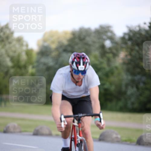 16.06.2024 - 26. Vierlanden-Triathlon Jannik Wohlers http://msf.ph/oto/6298405 16.06.2024 11:38:09 Radfahren 9, 138, 174, 256, 296, 306, 348, 411 meine-sportfotos.de
