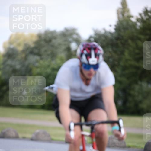 16.06.2024 - 26. Vierlanden-Triathlon Jannik Wohlers http://msf.ph/oto/6298456 16.06.2024 11:38:09 Radfahren 9, 138, 174, 256, 296, 306, 348, 411 meine-sportfotos.de