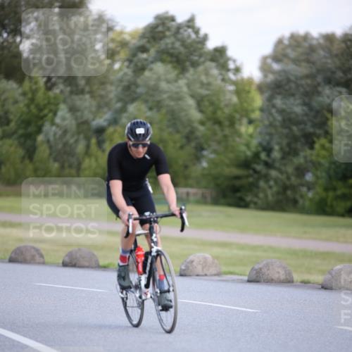 16.06.2024 - 26. Vierlanden-Triathlon Jannik Wohlers http://msf.ph/oto/6298519 16.06.2024 11:38:19 Radfahren 129, 145, 196, 324 meine-sportfotos.de