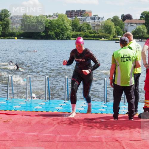 16.06.2024 - 7 Türme Triathlon KatJ http://msf.ph/oto/6298657 16.06.2024 11:13:43 Schwimmen 40, 48, 152, 157, 164, 171, 188, 253, 259, 279, 291, 295 meine-sportfotos.de