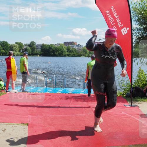 16.06.2024 - 7 Türme Triathlon KatJ http://msf.ph/oto/6298704 16.06.2024 11:13:45 Schwimmen 40, 48, 152, 157, 164, 171, 253, 259, 279, 291, 295 meine-sportfotos.de