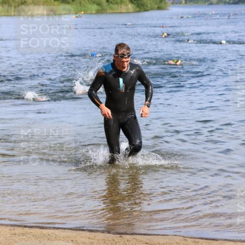 16.06.2024 - 26. Vierlanden-Triathlon Strokosch-Dieckow http://msf.ph/oto/6298761 16.06.2024 09:42:11 Schwimmen 145, 147, 145, 147 meine-sportfotos.de