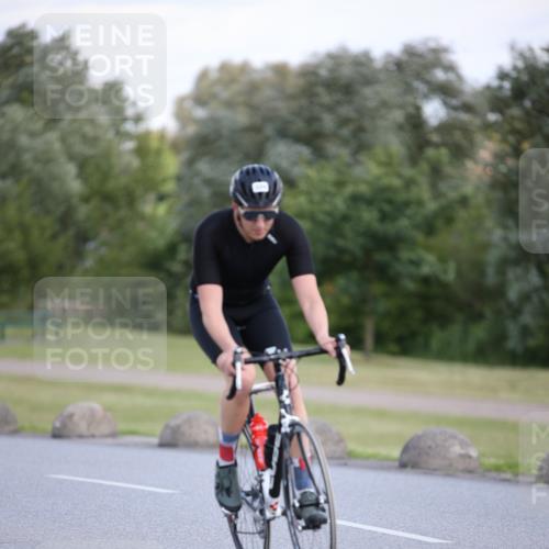 16.06.2024 - 26. Vierlanden-Triathlon Jannik Wohlers http://msf.ph/oto/6298803 16.06.2024 11:38:19 Radfahren 129, 145, 196, 324 meine-sportfotos.de