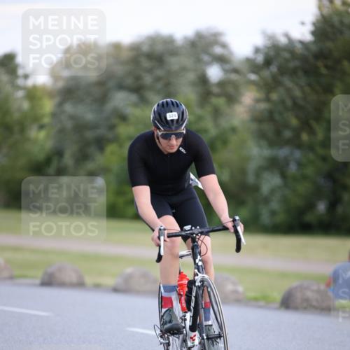 16.06.2024 - 26. Vierlanden-Triathlon Jannik Wohlers http://msf.ph/oto/6298836 16.06.2024 11:38:20 Radfahren 129, 145, 196, 324 meine-sportfotos.de