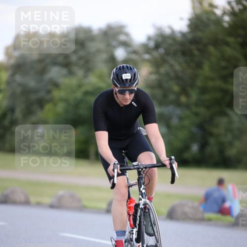 16.06.2024 - 26. Vierlanden-Triathlon Jannik Wohlers http://msf.ph/oto/6298859 16.06.2024 11:38:20 Radfahren 129, 145, 196, 324 meine-sportfotos.de
