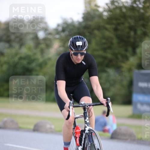 16.06.2024 - 26. Vierlanden-Triathlon Jannik Wohlers http://msf.ph/oto/6298889 16.06.2024 11:38:20 Radfahren 129, 145, 196, 324 meine-sportfotos.de