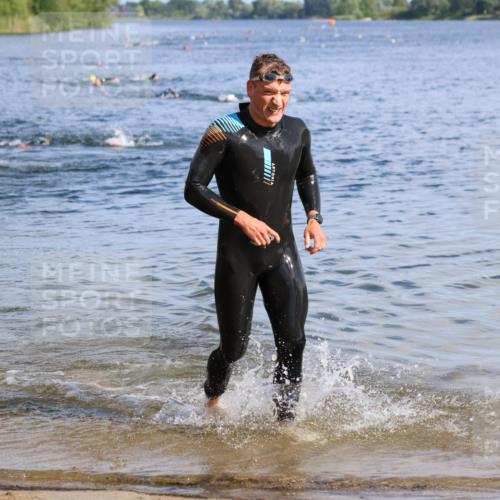 16.06.2024 - 26. Vierlanden-Triathlon Strokosch-Dieckow http://msf.ph/oto/6298916 16.06.2024 09:42:13 Schwimmen 145, 147, 145, 147 meine-sportfotos.de