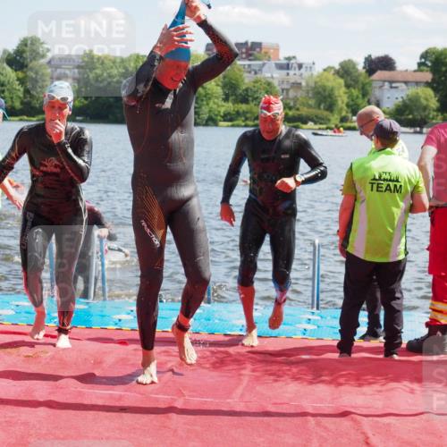 16.06.2024 - 7 Türme Triathlon KatJ http://msf.ph/oto/6298945 16.06.2024 11:14:06 Schwimmen 40, 48, 171, 229, 253, 279, 291 meine-sportfotos.de