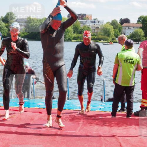 16.06.2024 - 7 Türme Triathlon KatJ http://msf.ph/oto/6298950 16.06.2024 11:14:06 Schwimmen 40, 48, 171, 229, 253, 279, 291 meine-sportfotos.de