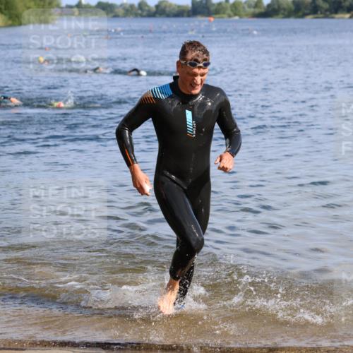 16.06.2024 - 26. Vierlanden-Triathlon Strokosch-Dieckow http://msf.ph/oto/6298959 16.06.2024 09:42:13 Schwimmen 145, 147, 145, 147 meine-sportfotos.de