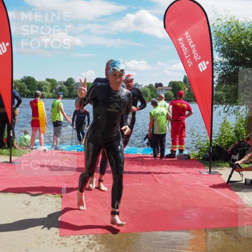 16.06.2024 - 7 Türme Triathlon KatJ http://msf.ph/oto/6298963 16.06.2024 11:14:07 Schwimmen 40, 48, 171, 229, 253, 279, 291 meine-sportfotos.de