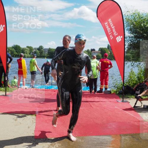 16.06.2024 - 7 Türme Triathlon KatJ http://msf.ph/oto/6298968 16.06.2024 11:14:07 Schwimmen 40, 48, 171, 229, 253, 279, 291 meine-sportfotos.de