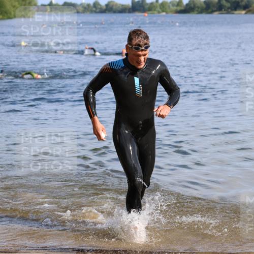 16.06.2024 - 26. Vierlanden-Triathlon Strokosch-Dieckow http://msf.ph/oto/6298979 16.06.2024 09:42:13 Schwimmen 145, 147, 145, 147 meine-sportfotos.de